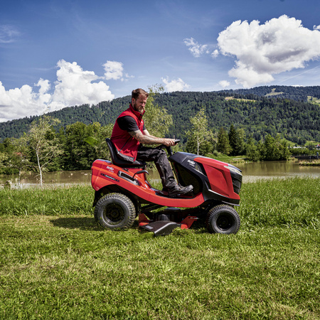 Traktorek ogrodowy T22-111.3 HDS-A V2 Boczny Wyrzut 2 Cylindry