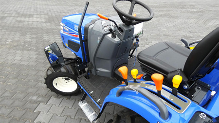 Traktor ISEKI TM 3217 AL Diesel 24HP Szerokie opony